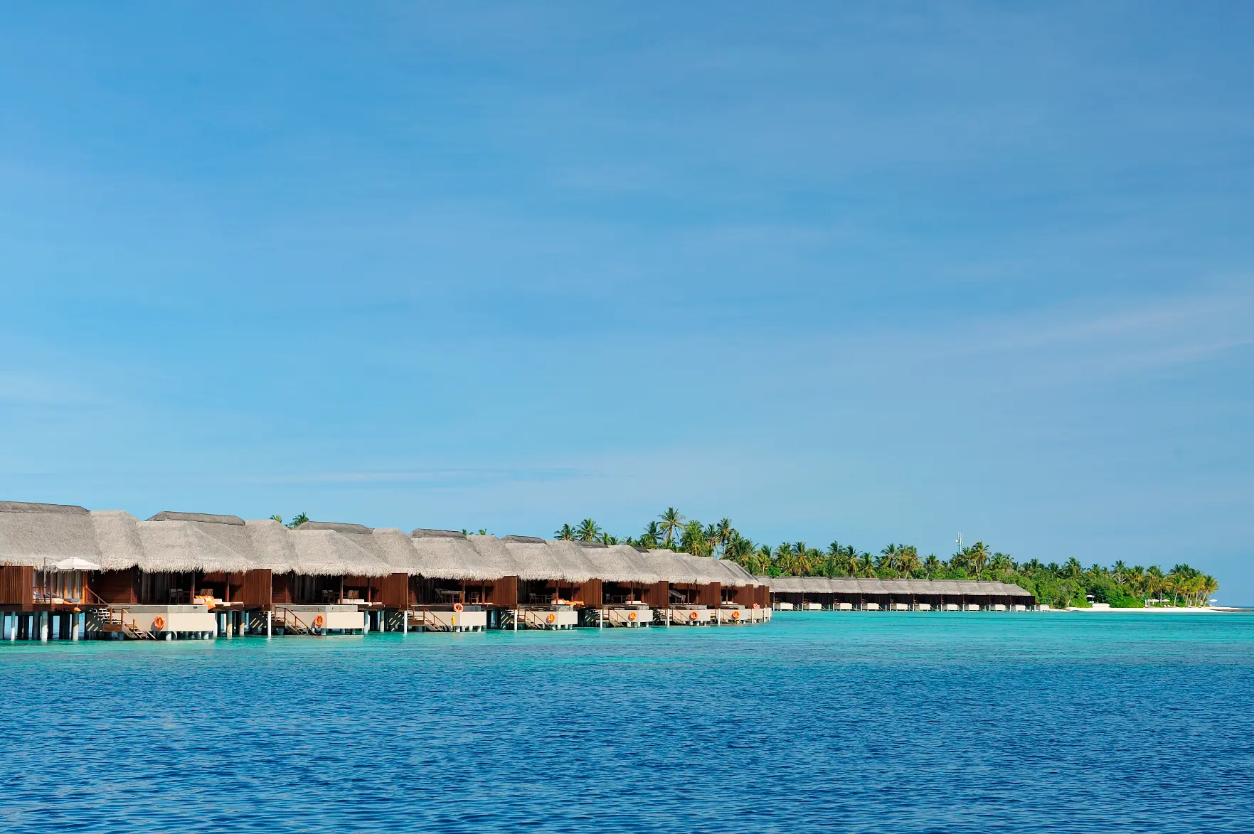 Ocean Villa with Pool - Overwater Poetry Pavilion, Lagoon Dreams Floating Sanctuary - Room Images 7