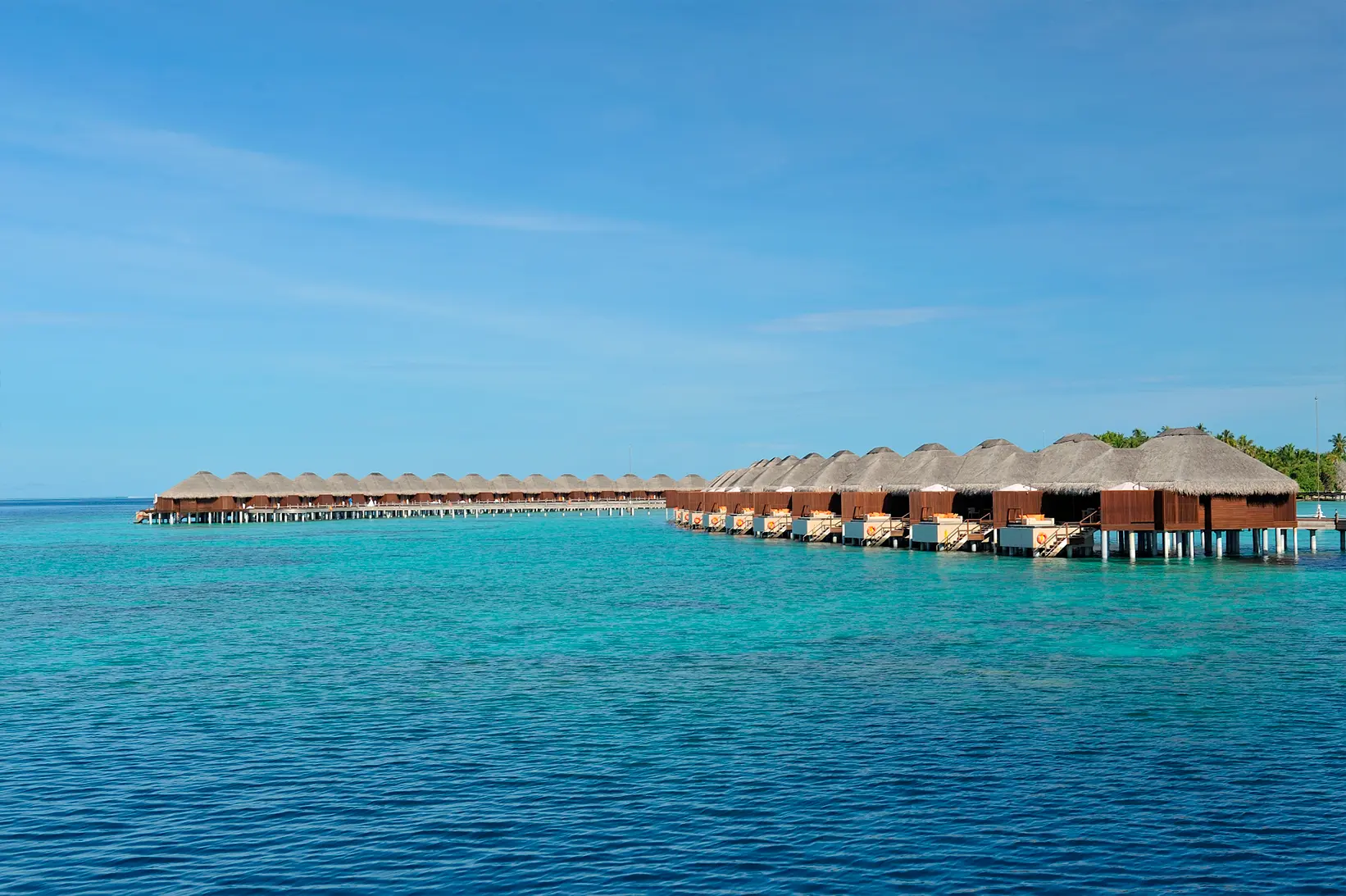 Ocean Villa with Pool - Overwater Poetry Pavilion, Lagoon Dreams Floating Sanctuary - Room Images 8