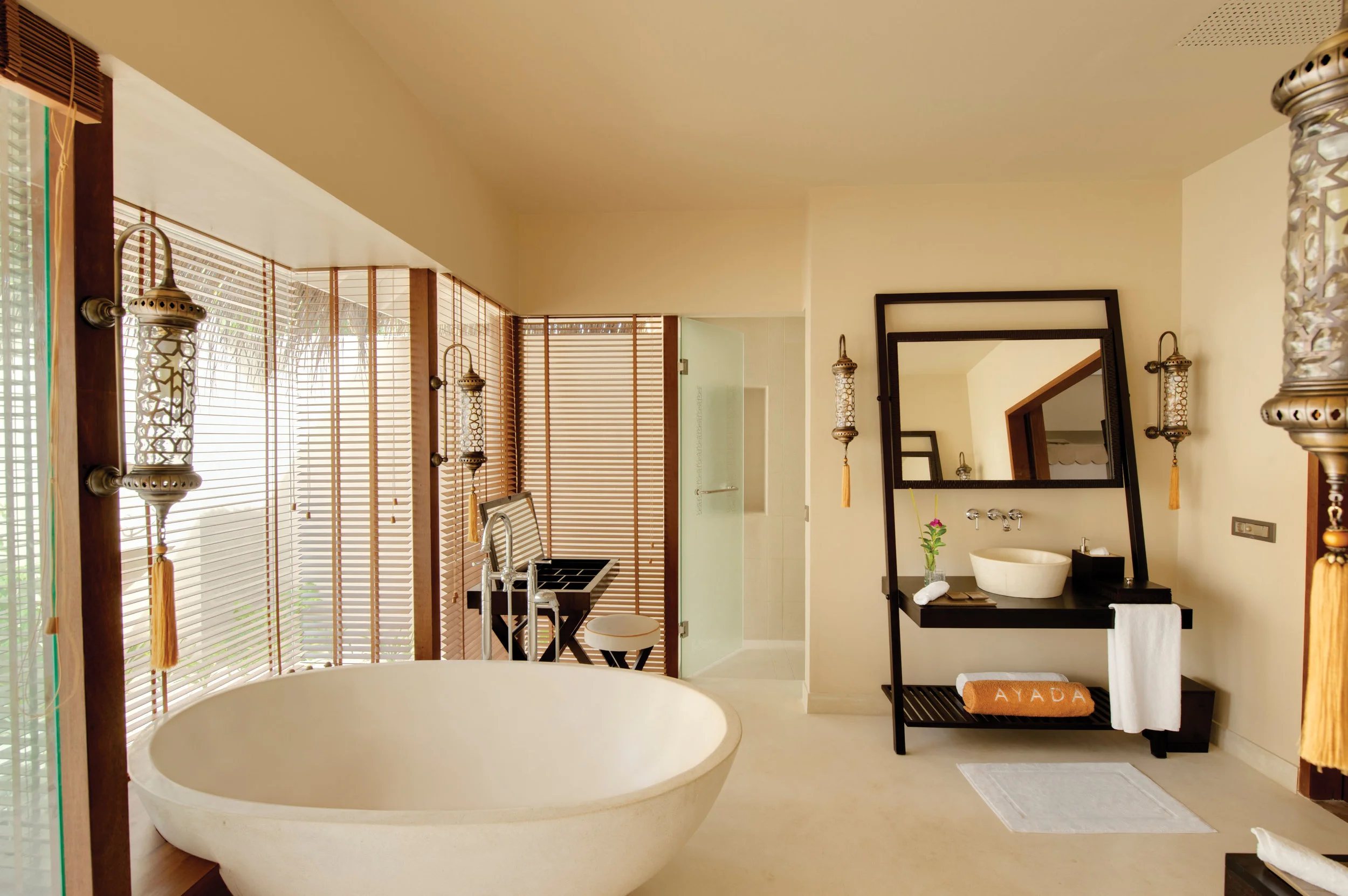 Sunset Family Lagoon Suite with Pool - Generational Bliss Haven, Golden Hour Family Theater - Room Images 3