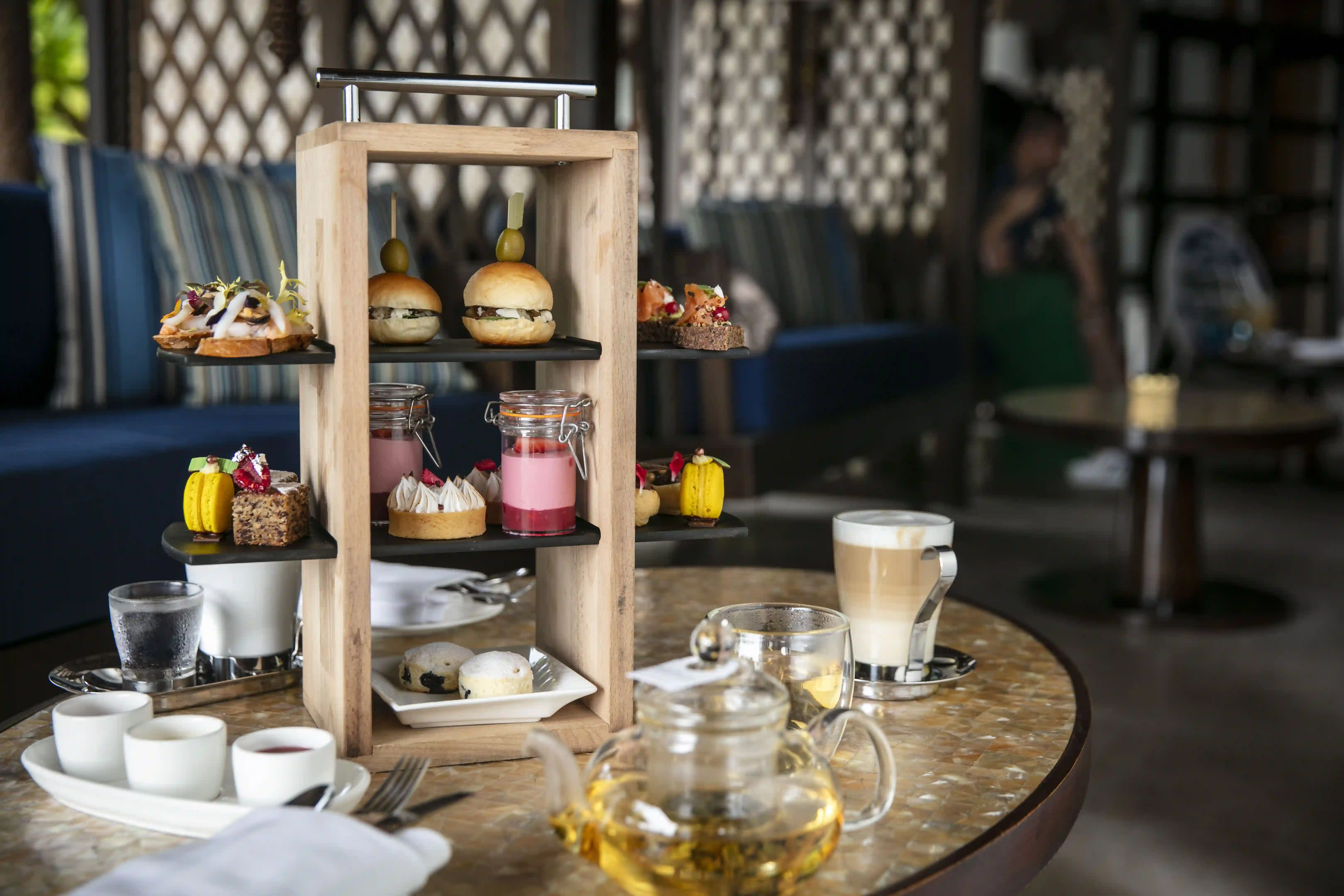 Sunset Lounge - pic 2