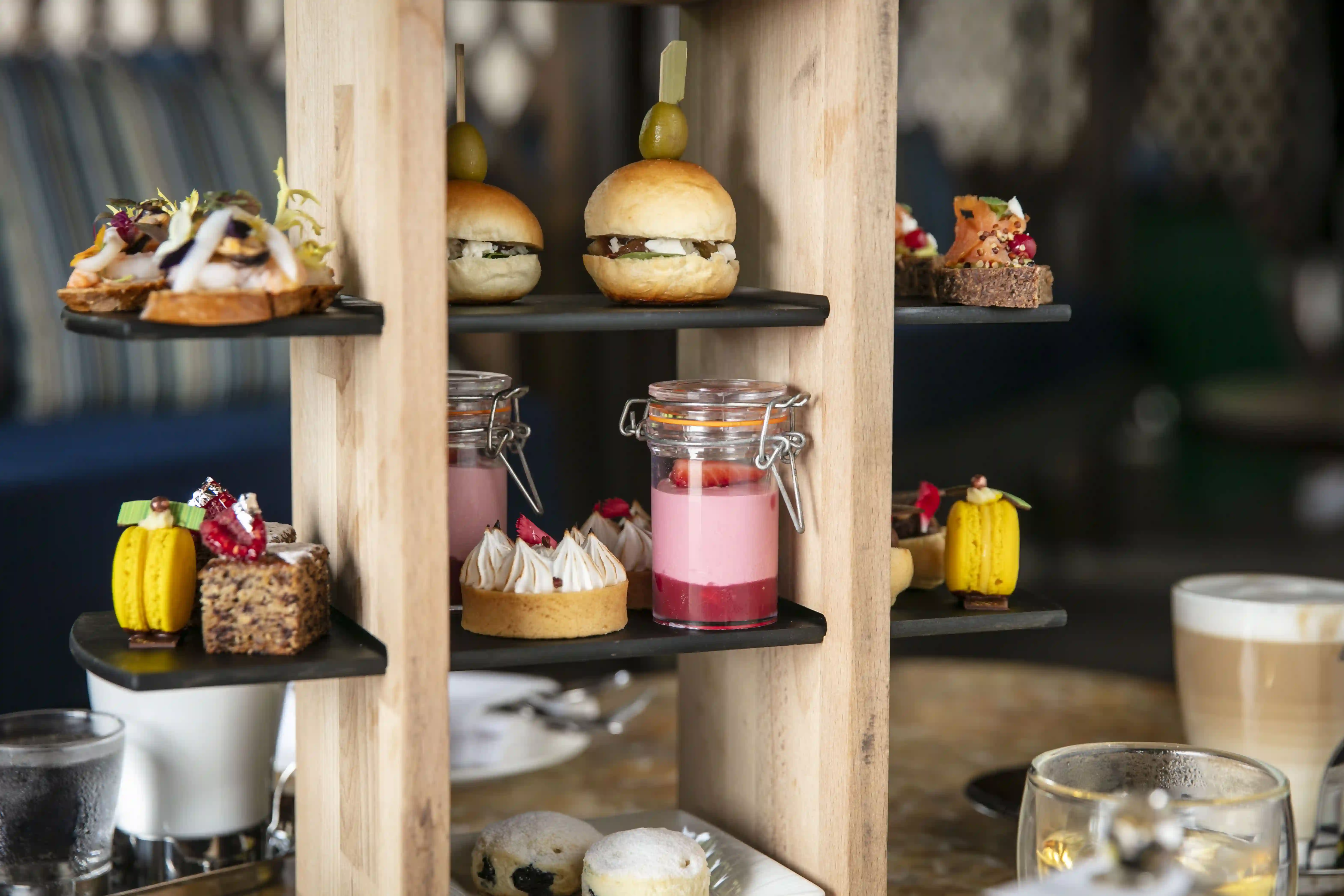 Sunset Lounge - pic 3