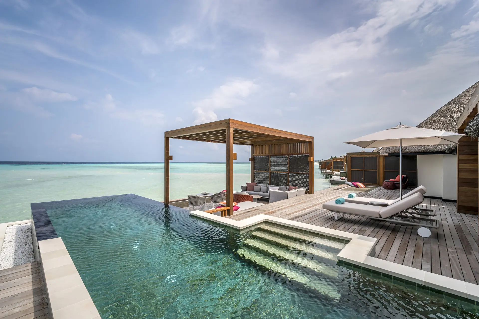 Two-Bedroom Family Water Suite - Room Images 4