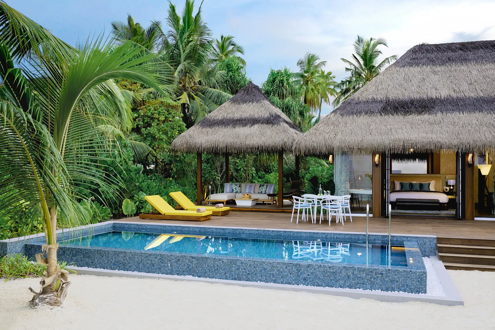 Family Beach Pool Villa - A Water Paradise for Family Joy - Room Images 2