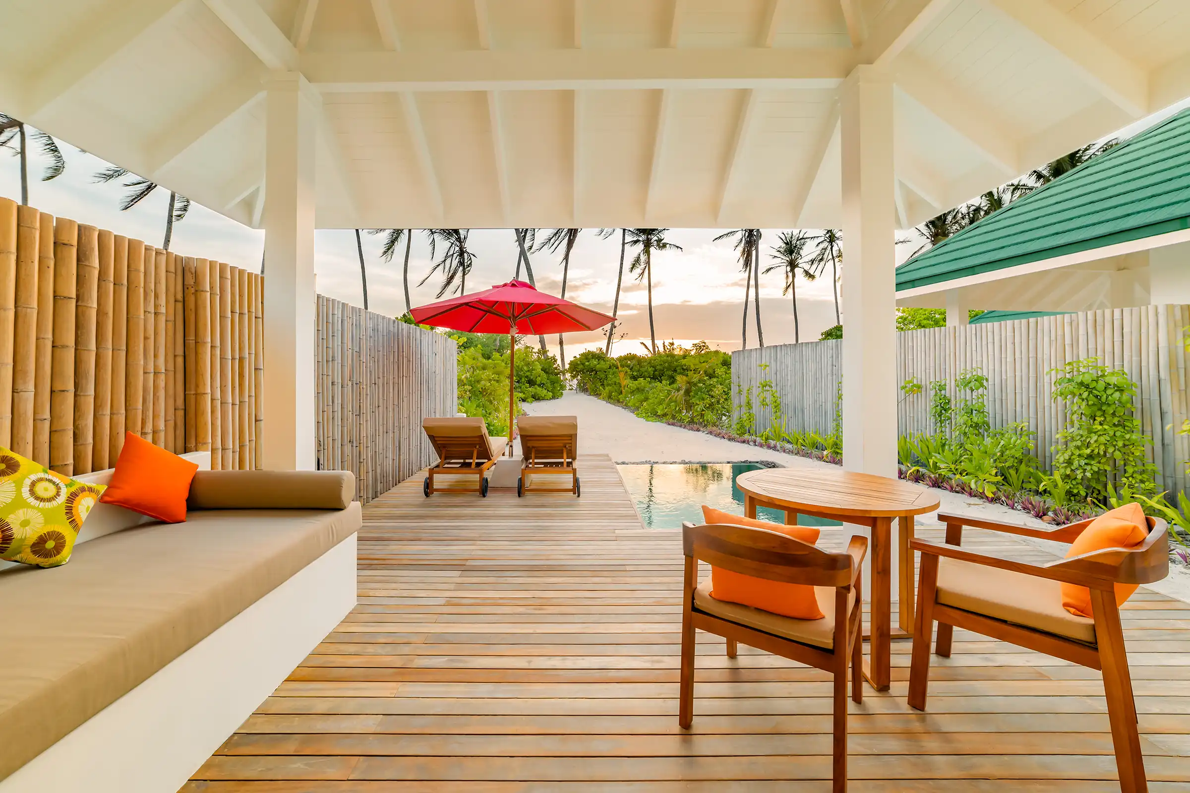 Sunset Pool Beach Villa - Dusk Poetry Seaside Sanctuary - Room Images 5