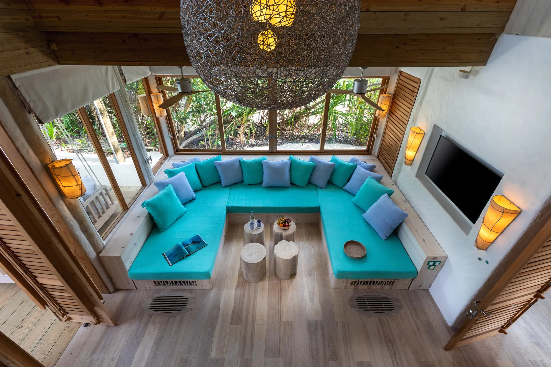 2 Bedroom Island Retreat with Slide - Garden Estate Paradise, Family Sanctuary - Room Images 9