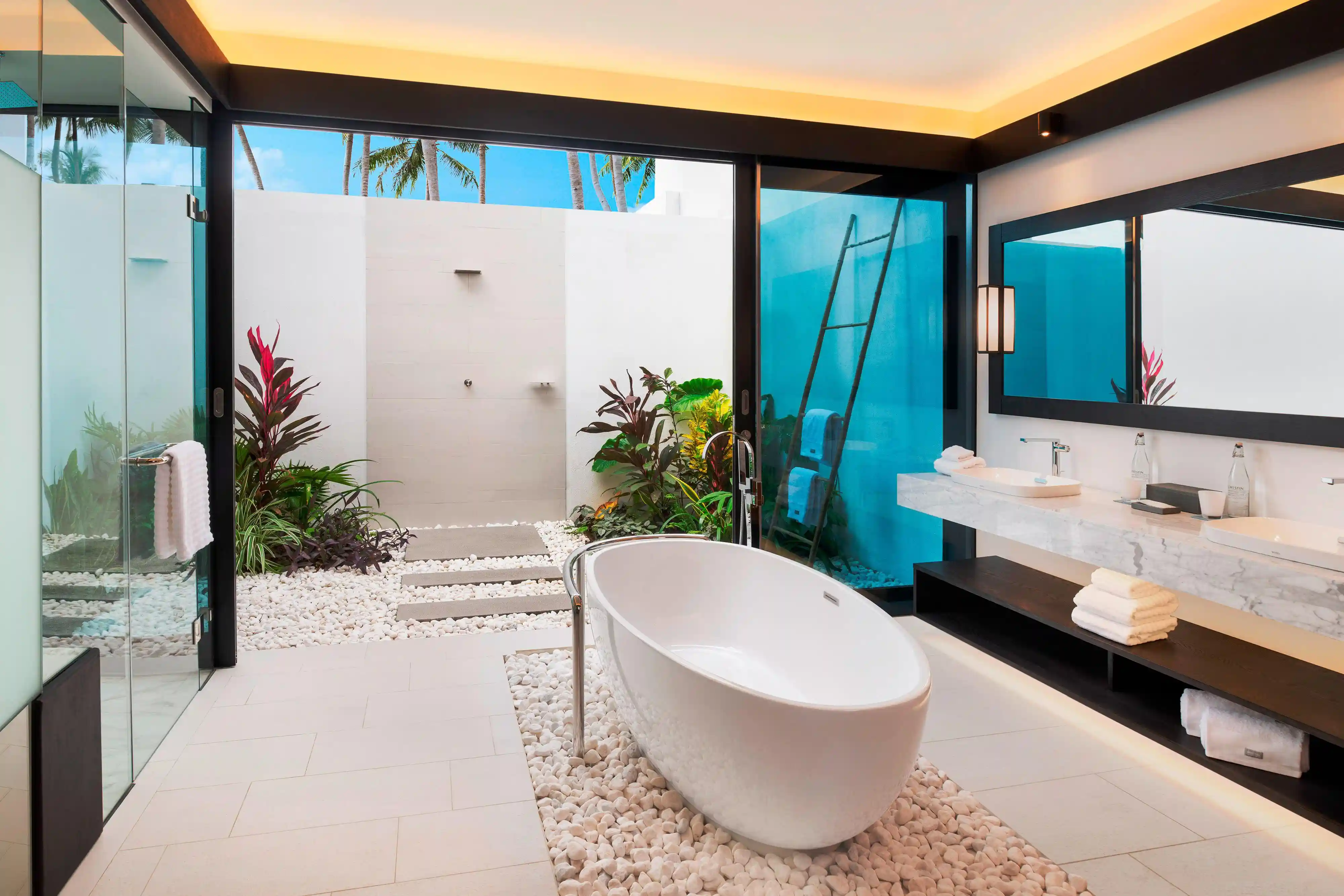 Beach Villa Pool - Private Seaside Paradise - Room Images 4