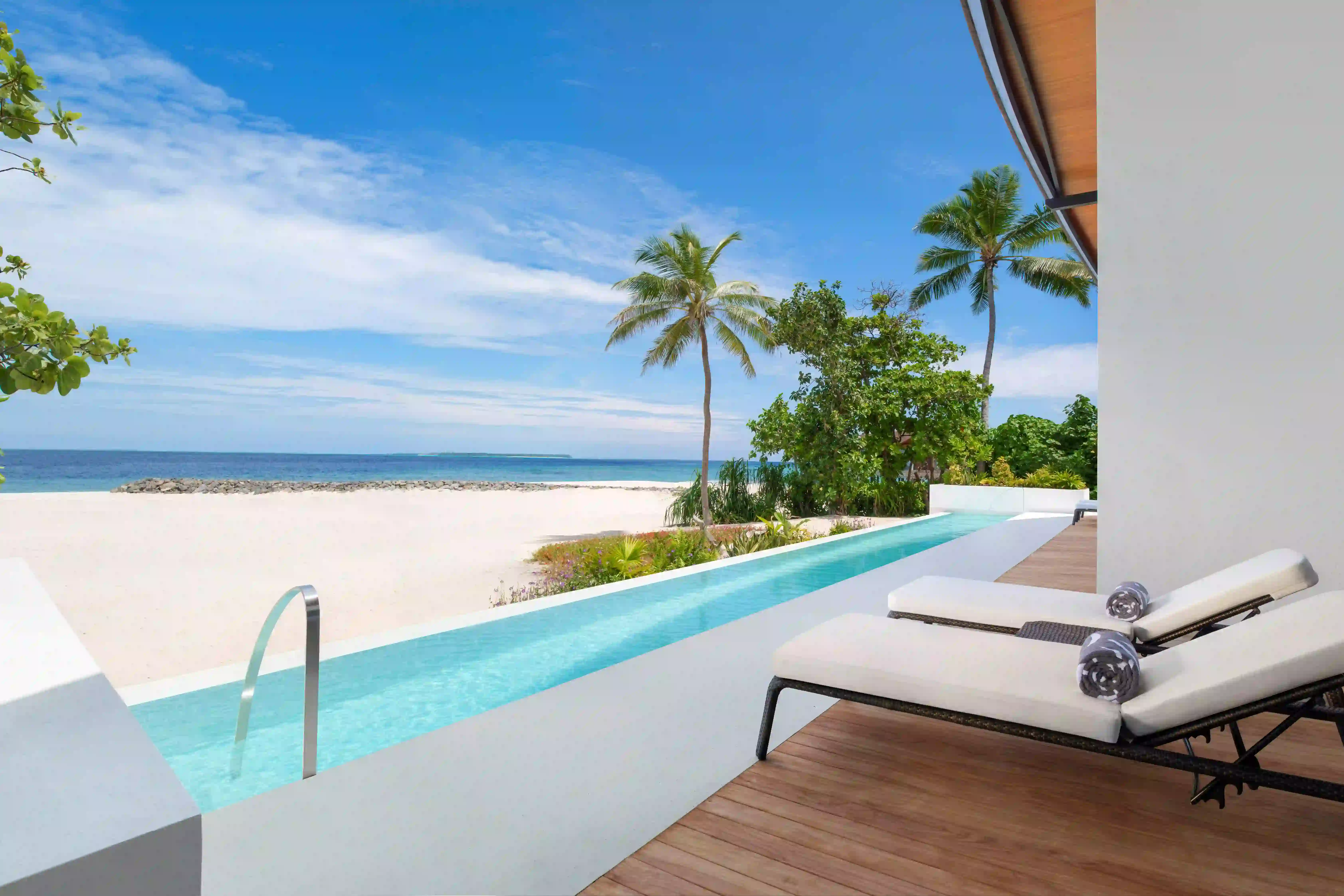Two Bedroom Heavenly Beach Residence - Your Own Private Beach Kingdom - Room Images 5